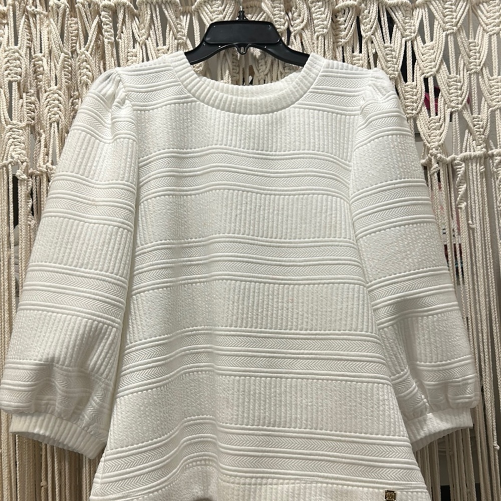White Anne Klein patterned sweater